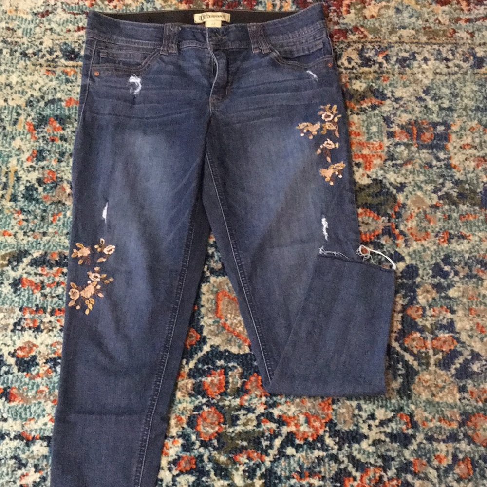 Democracy, Ab Technology embroidered, ankle-jeans